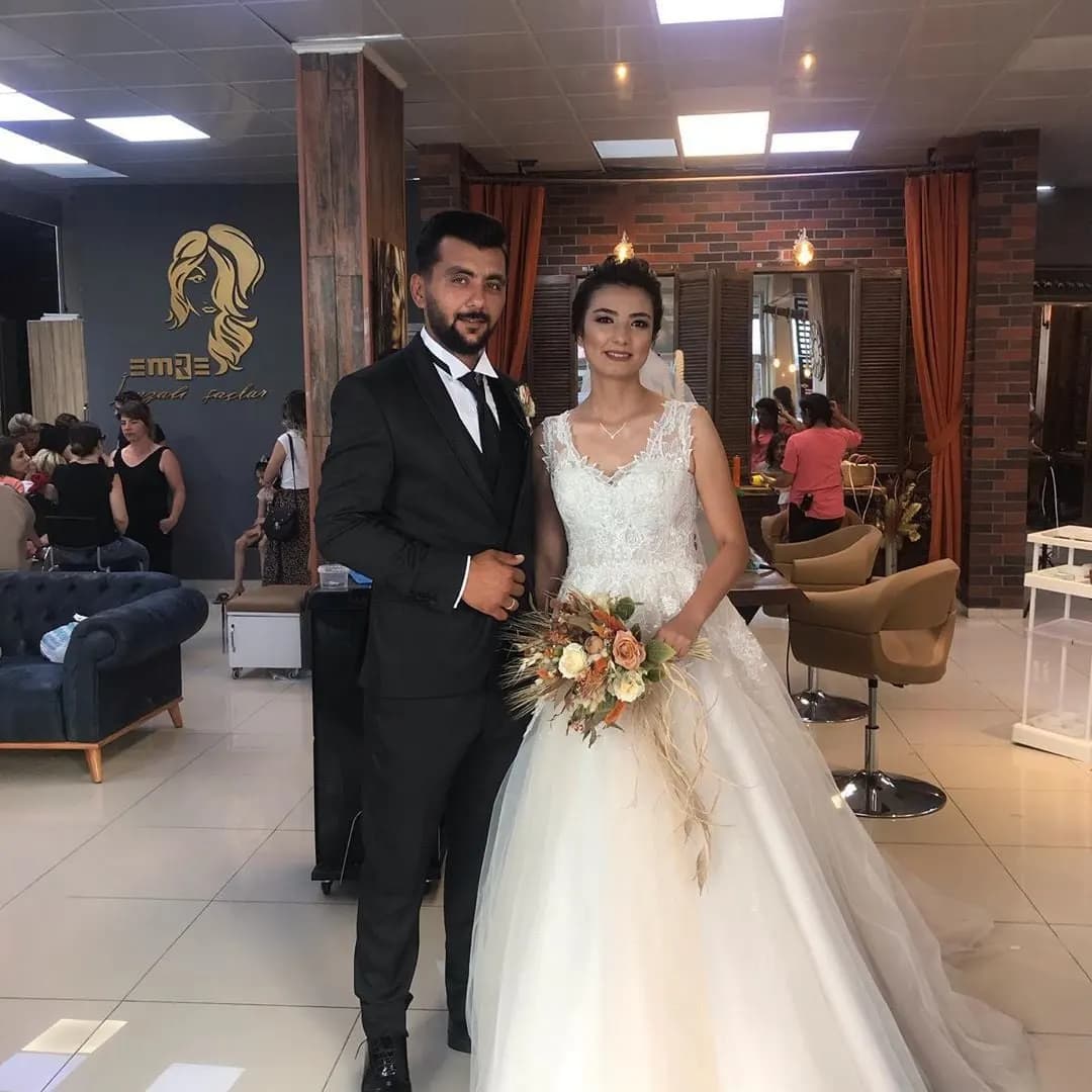 Erbay Kuaför - İzmir Gelin Saç & Makyaj Uzmanı - fotoğraf 8