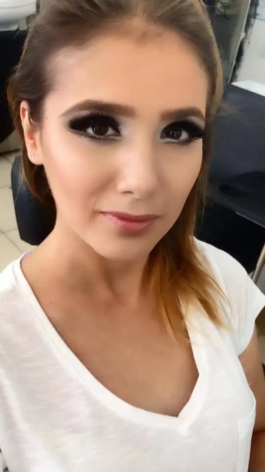 Erman Kanat Hair Design - İzmir Gelin Saç & Makyaj Uzmanı - fotoğraf 4
