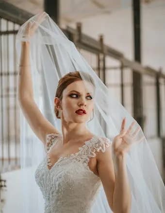 Erva Moda Evi - İzmir Gelinlikçi