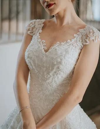 Erva Moda Evi - İzmir Gelinlikçi