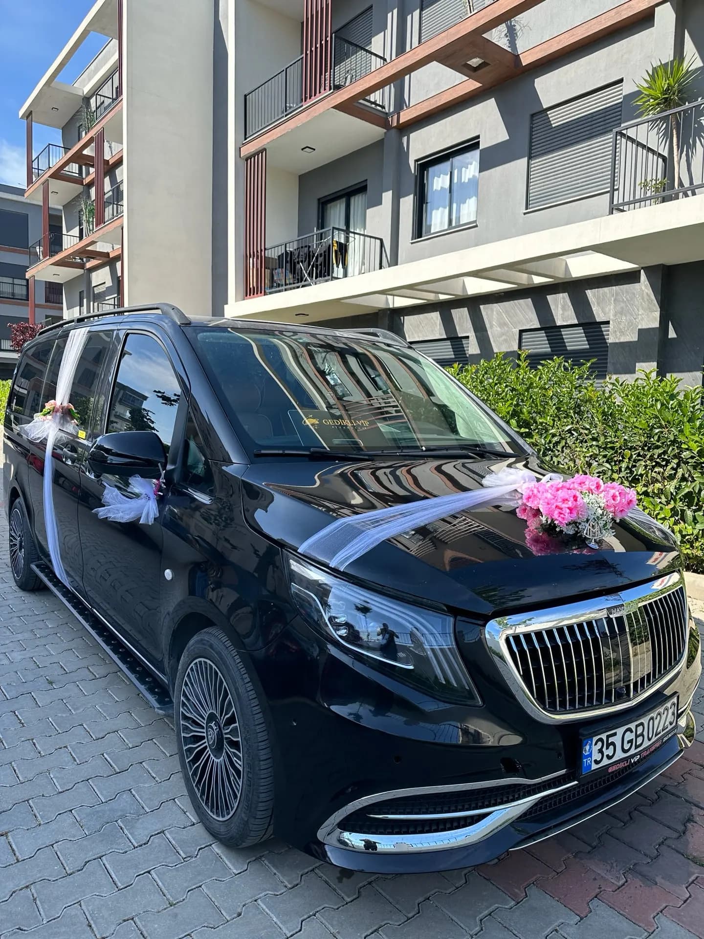 Gedikli Vip Transfer - İzmir Gelin Arabası Firması