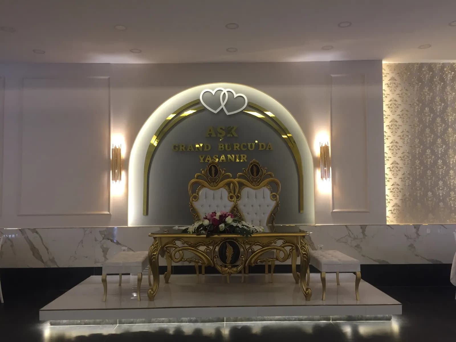 Grand Burcu Düğün Salonu - İzmir Düğün Salonu