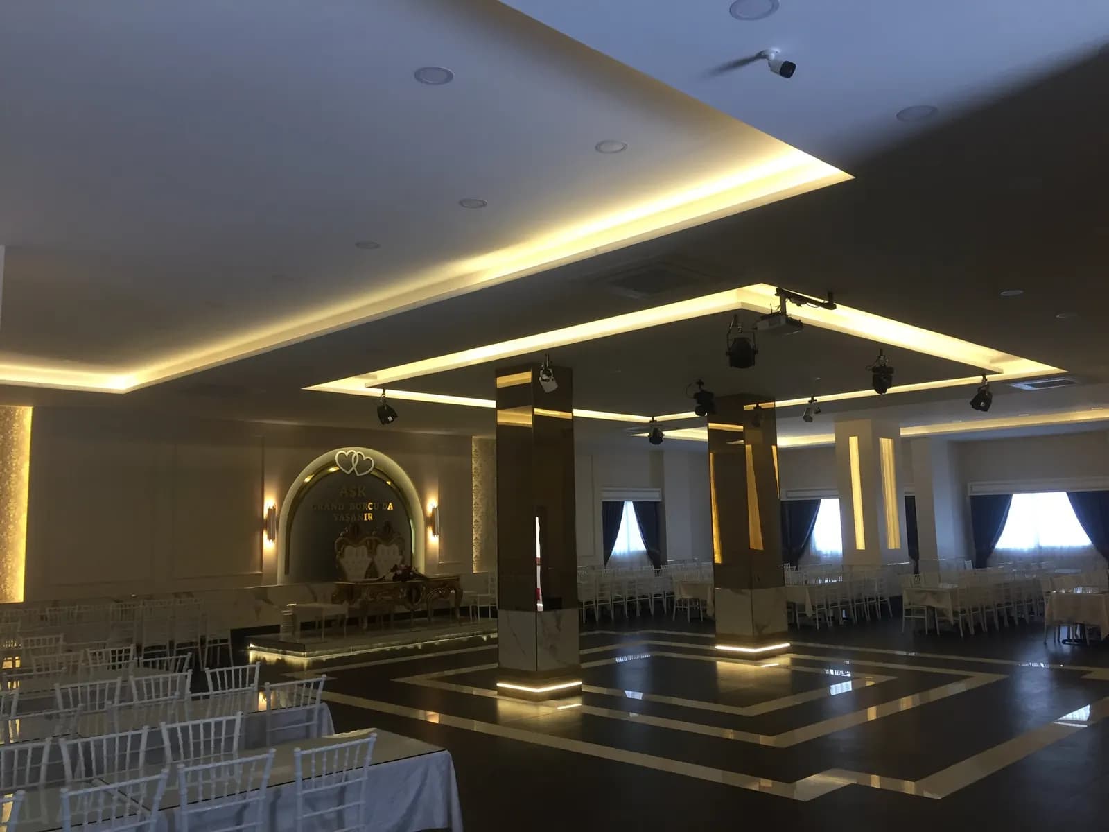 Grand Burcu Düğün Salonu - İzmir Düğün Salonu