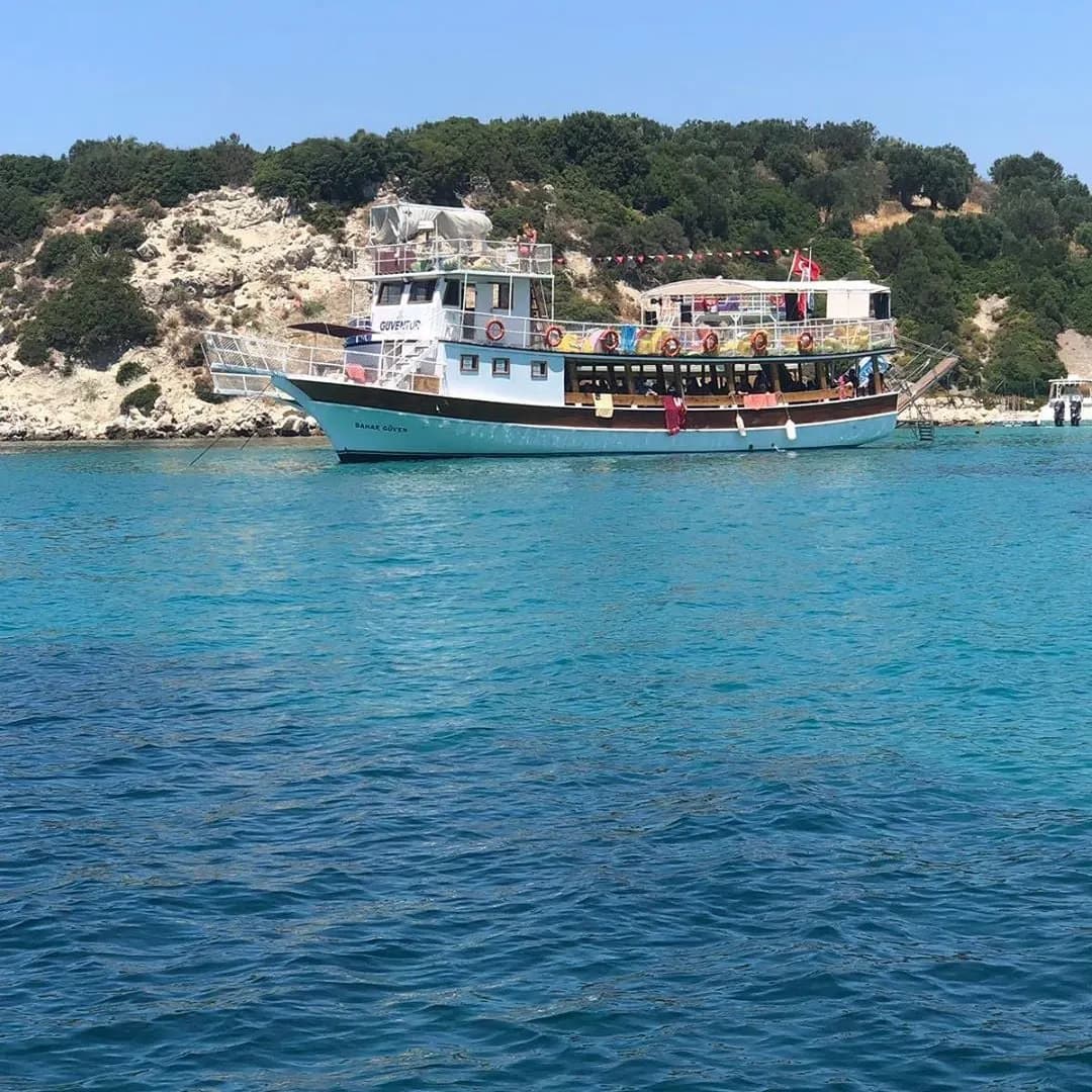 Güven Tur - İzmir Tekne Düğünü - fotoğraf 6