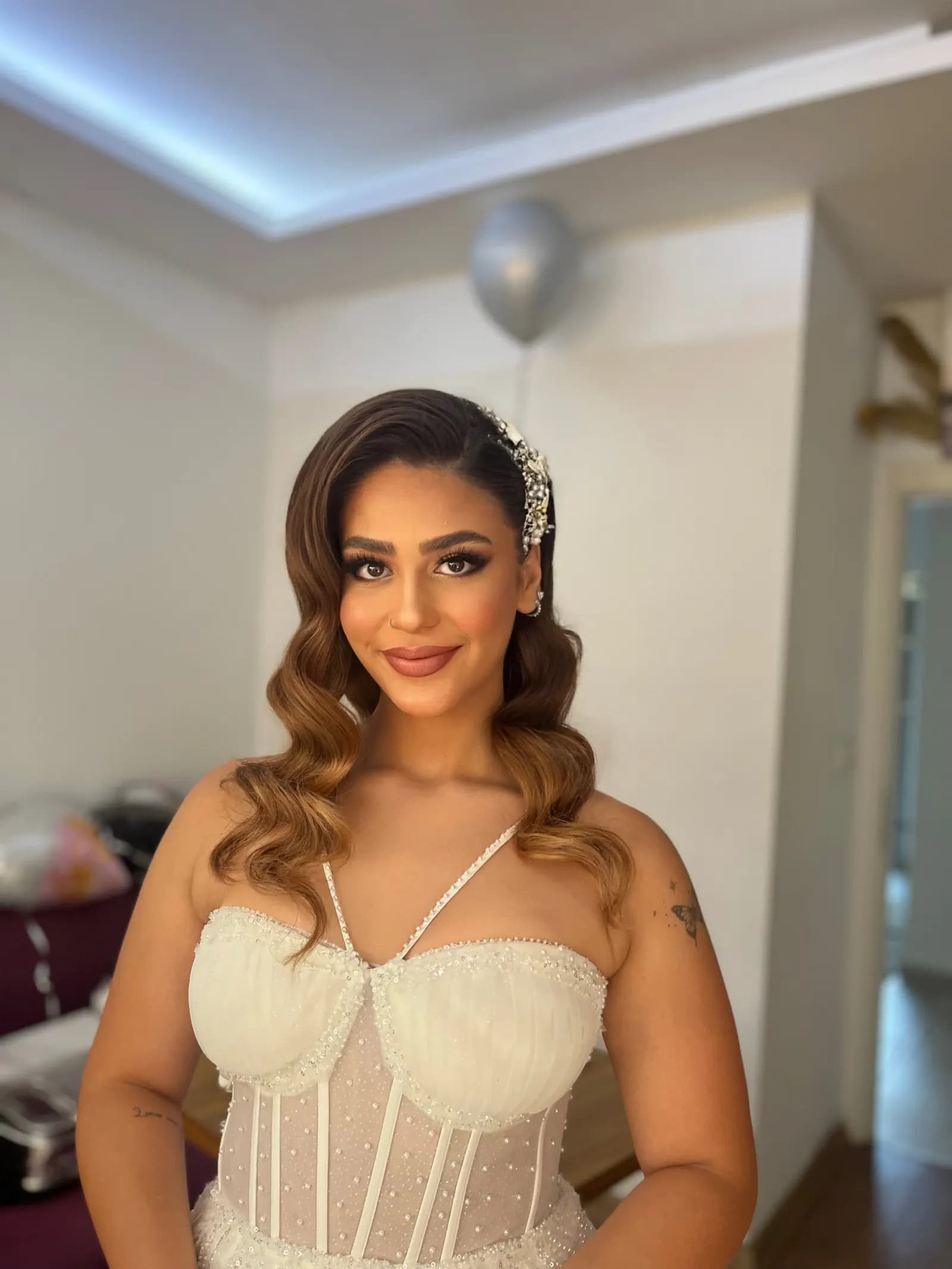 Hatice Saç Tasarım - İzmir Gelin Saç & Makyaj Uzmanı - fotoğraf 9