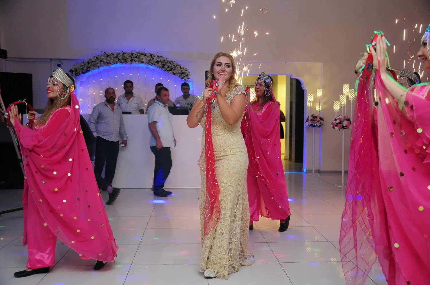 Kocakıran Plus Düğün Salonu - İzmir Bekarlığa Veda Organizasyonu - fotoğraf 9