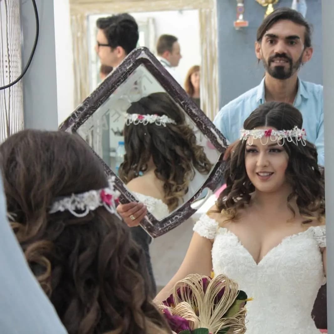 Kuaför Bilal Özer - İzmir Gelin Saç & Makyaj Uzmanı - fotoğraf 7