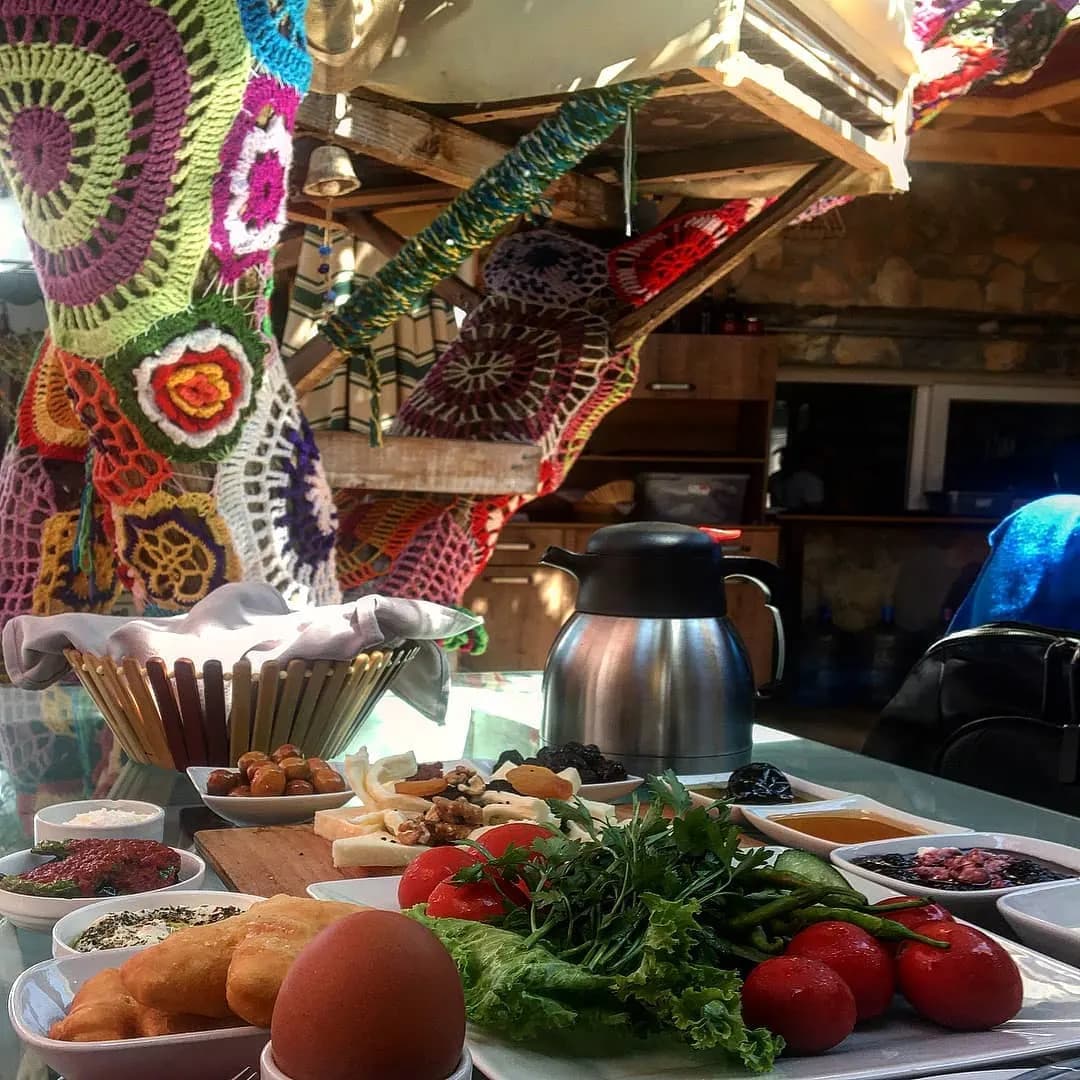 La'dude Art Cafe - İzmir After Party Mekanı - fotoğraf 1