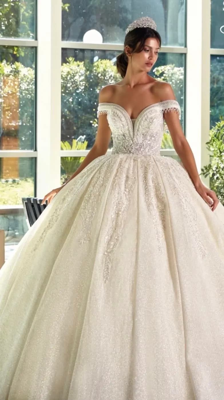 Liva Sposa - İzmir Gelinlikçi - fotoğraf 6