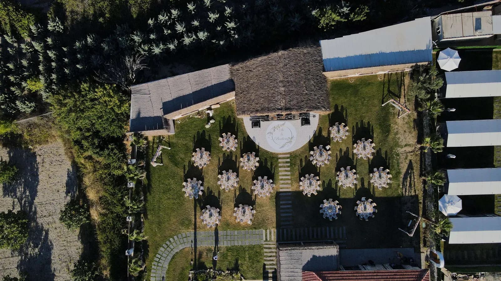 Mes Mudita Event Hall - İzmir Otel Düğünü - fotoğraf 8