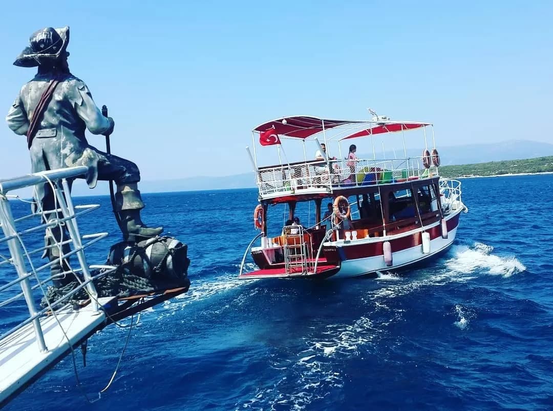 Olimpia Korsan Teknesi - İzmir Bekarlığa Veda Organizasyonu - fotoğraf 9