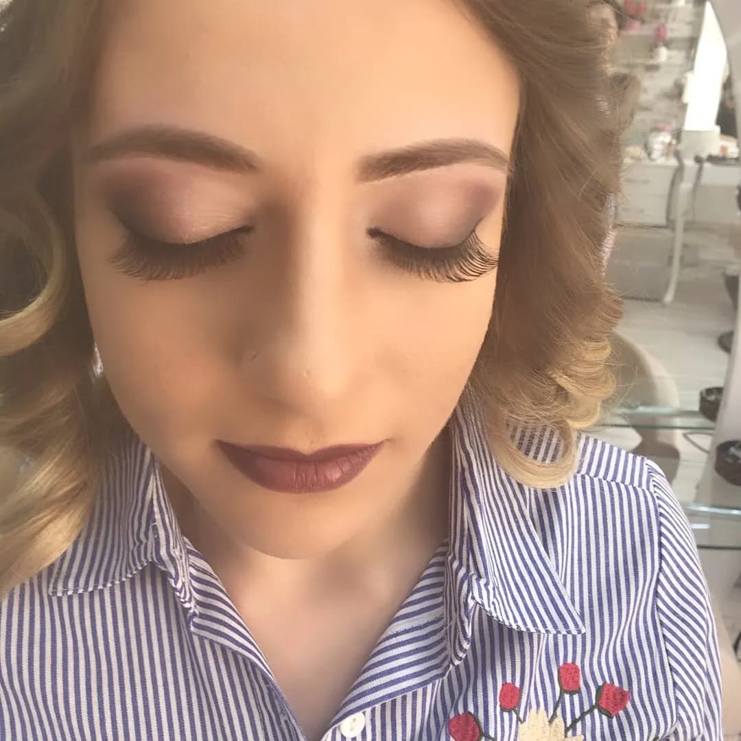 Özlem Elizi Kuaför - İzmir Gelin Saç & Makyaj Uzmanı - fotoğraf 5