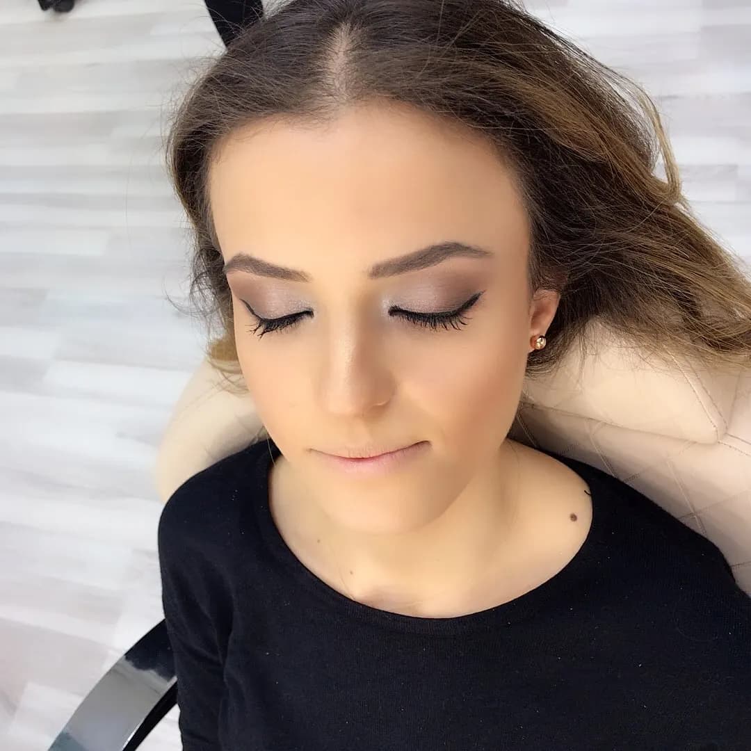 Özlem Elizi Kuaför - İzmir Gelin Saç & Makyaj Uzmanı - fotoğraf 6