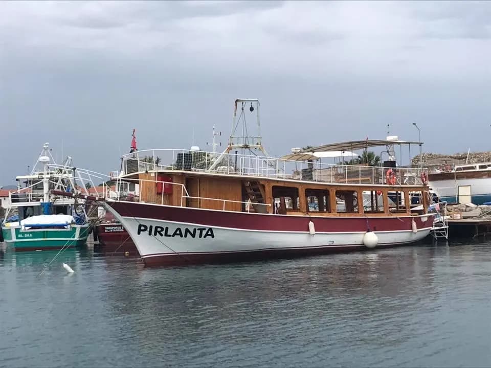 Pırlanta Tekne - İzmir Tekne Düğünü