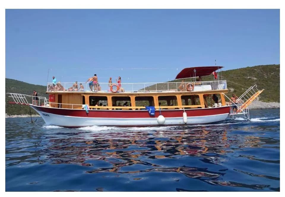 Pırlanta Tekne - İzmir Tekne Düğünü
