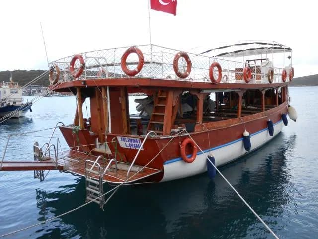 Selinda - İzmir Tekne Düğünü - fotoğraf 4