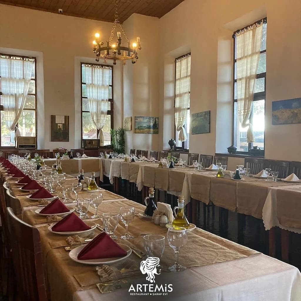 Tarihi Artemis Restaurant - İzmir Tarihi Mekan - fotoğraf 6