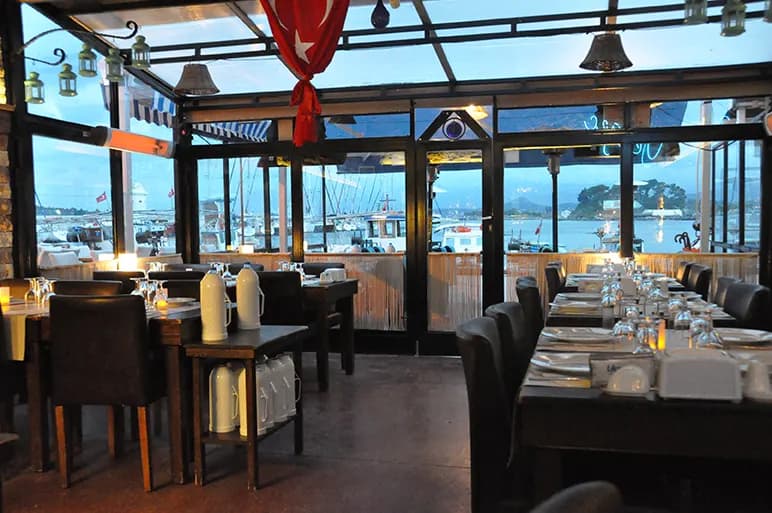 Yengeç Restaurant - İzmir After Party Mekanı - fotoğraf 1